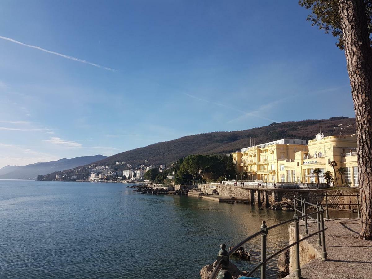 New Cosy Apartments With Private Parking Opatija Exterior photo